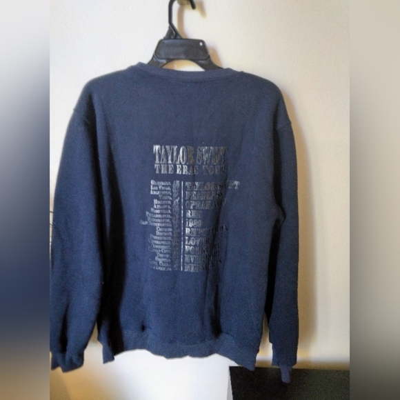 Taylor Swift Eras Tour NAVY BLUE CREWNECK Sweatshirt Size Large (NWOT) Pullover - Picture 4 of 8
